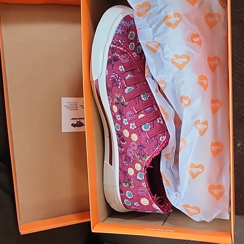 Womens sneakers size 8.5